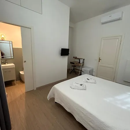 Ensuite Флоренция